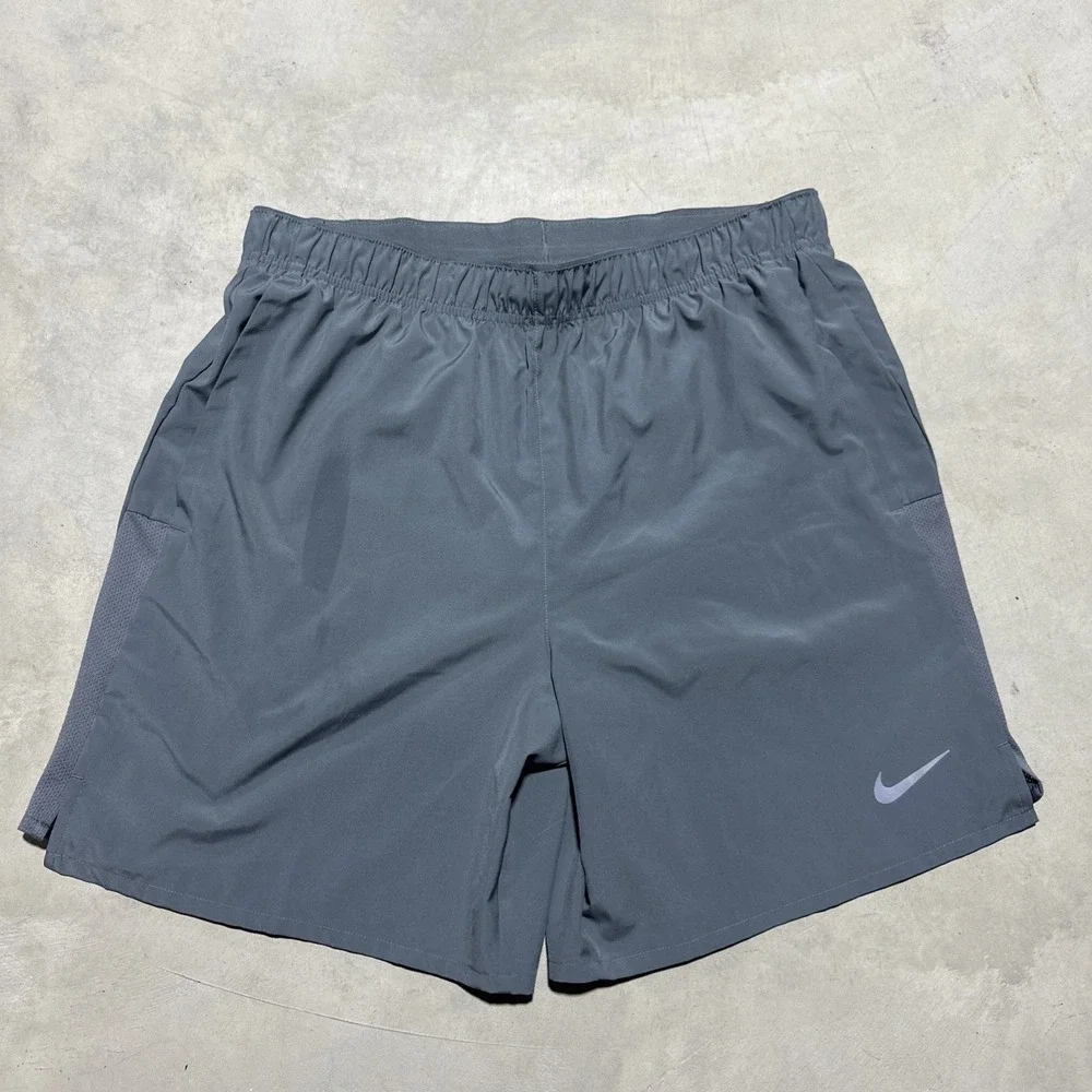 Nike Men's Dri-Fit Lightweight Training Running Shorts Gray DV9359-084 SZ M MARK